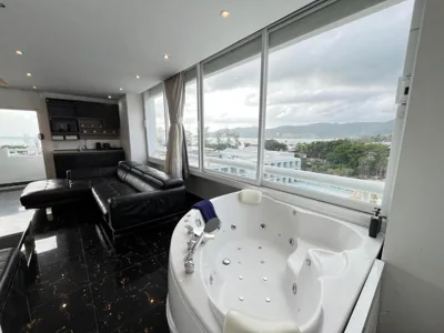 Deluxe-Apartment mit zwei Schlafzimmern und Meerblick — PATONG TOWER Residence Apartments 2026